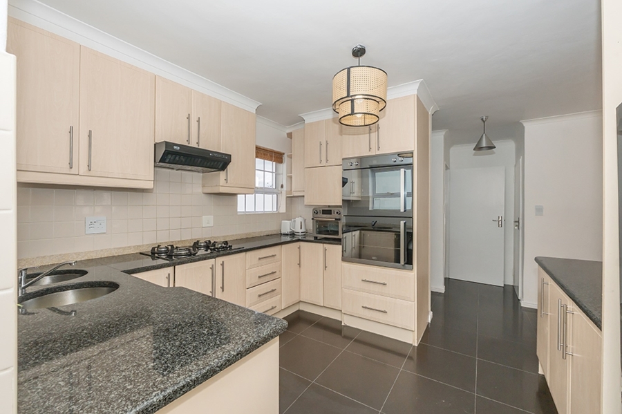 To Let 3 Bedroom Property for Rent in Marina Da Gama Western Cape
